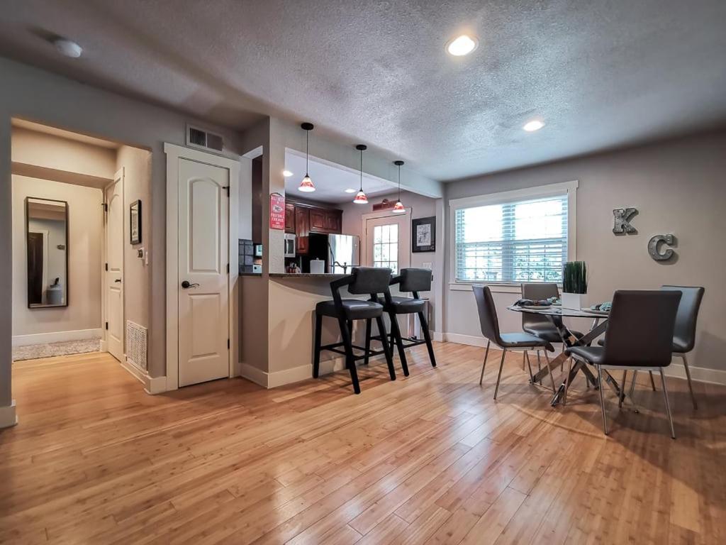 Plaza 2 King Br 2 Full Bth Villa Kansas City Dış mekan fotoğraf